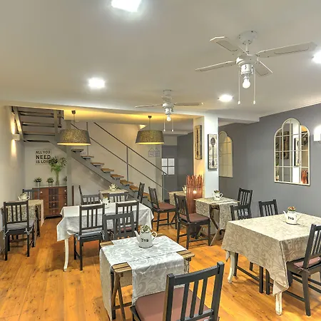 Bed & Breakfast Bairro Alto Ba Sweet 3*