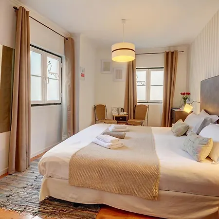 Bairro Alto Ba Sweet 3* Lissabon