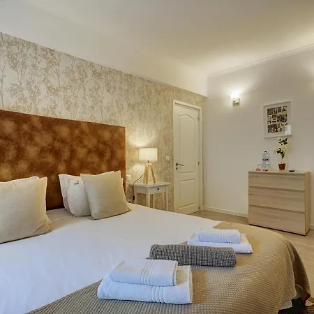 Bed & Breakfast Bairro Alto Ba Sweet Lissabon