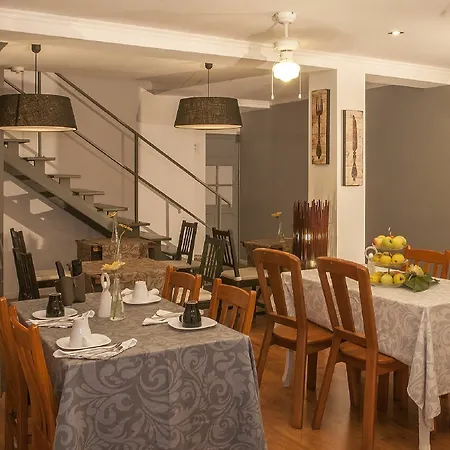 Bairro Alto Ba Sweet Bed & Breakfast 3*