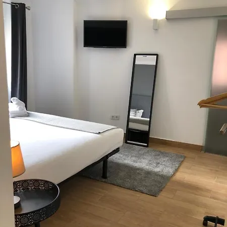 Bairro Alto Ba Sweet Bed & Breakfast 3*