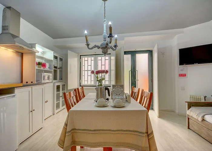 Bairro Alto Ba Sweet Bed & Breakfast