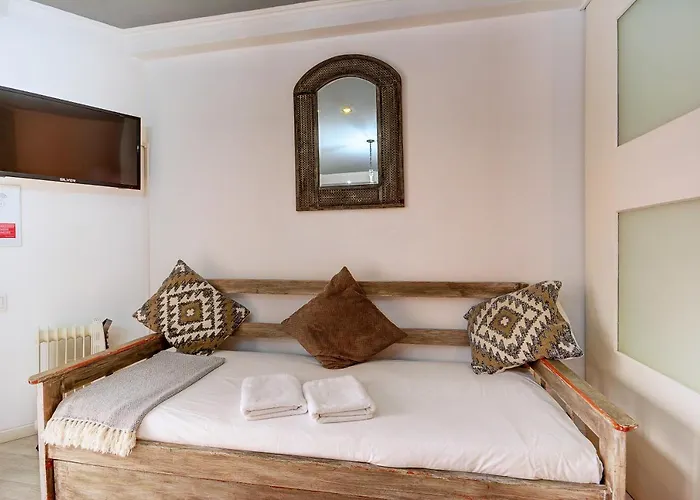 Bairro Alto Ba Sweet Bed & Breakfast 3*